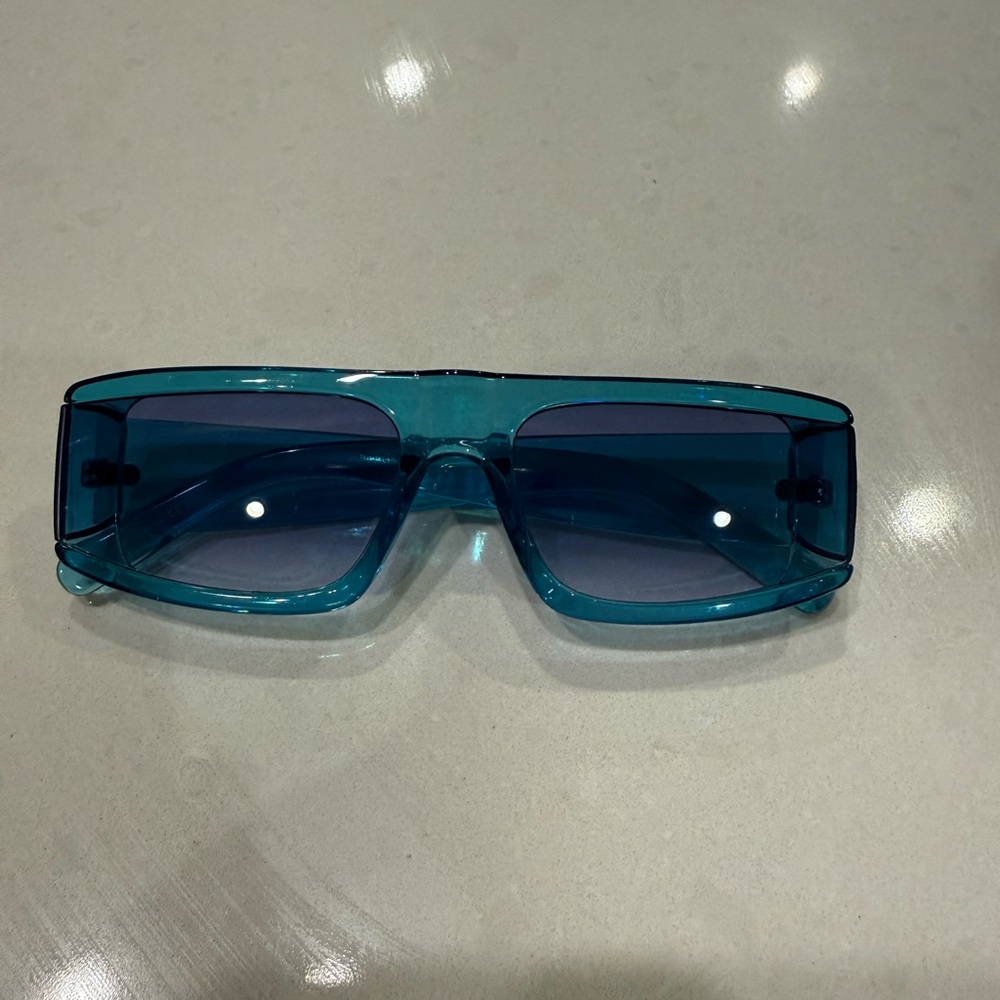bp Teal Blue Rectangular Rim Sunglasses